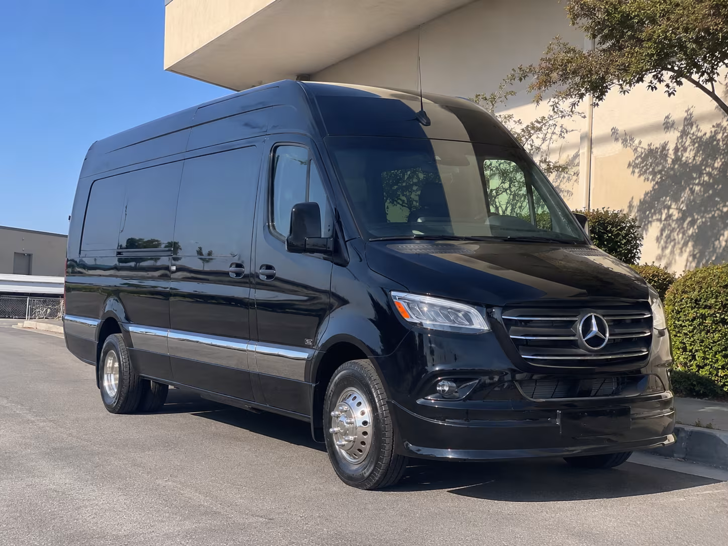 bus rental options for rochester trips