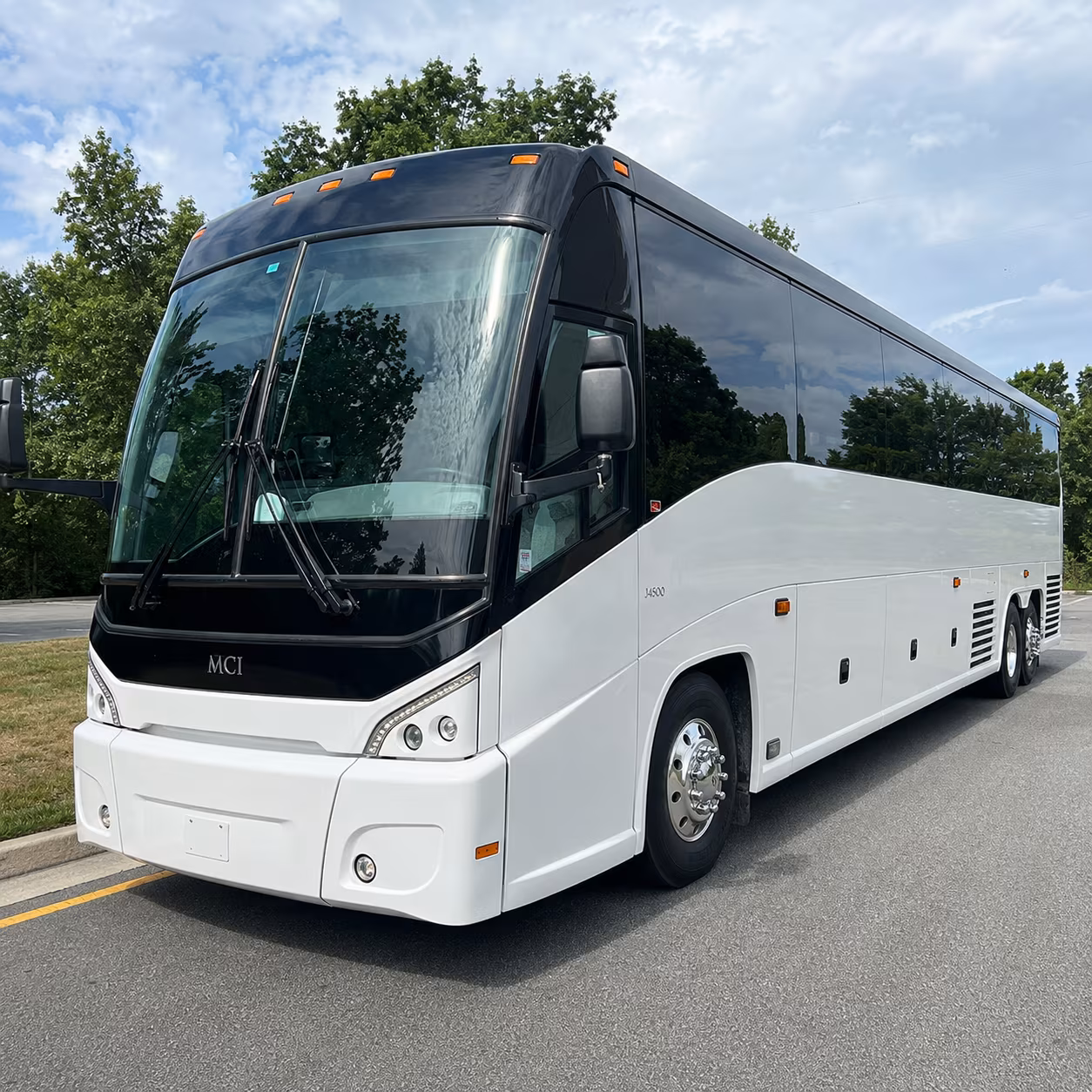 charter buses for group wine tours down the cayuga lake wine trail