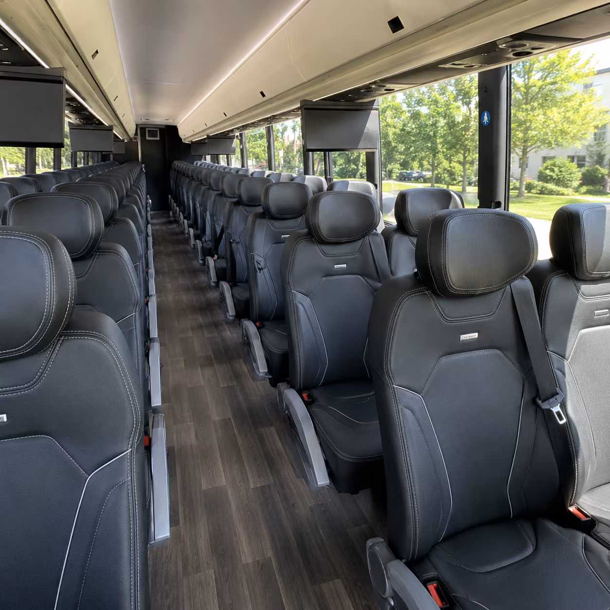 charter buses for rochester concerts and festival events