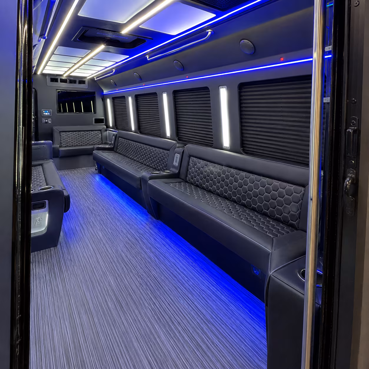 rochester quinceanera sweet 16 party bus rental
