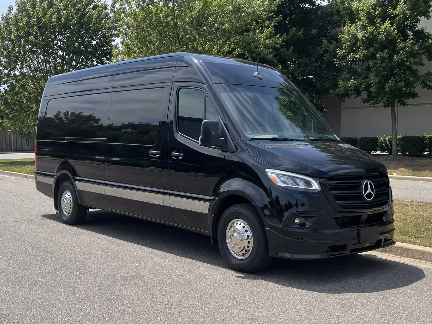 secure transportation for your next airport transfer 3