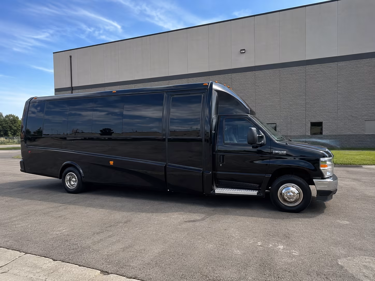 secure transportation for your next bachelor or bachelorette party 3