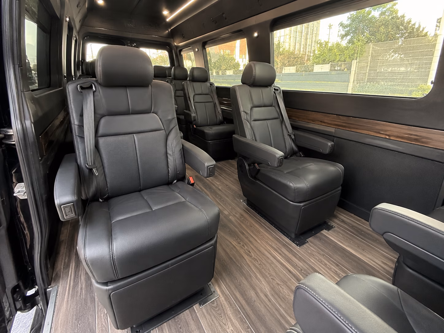 secure transportation for your next convention or trade show 5